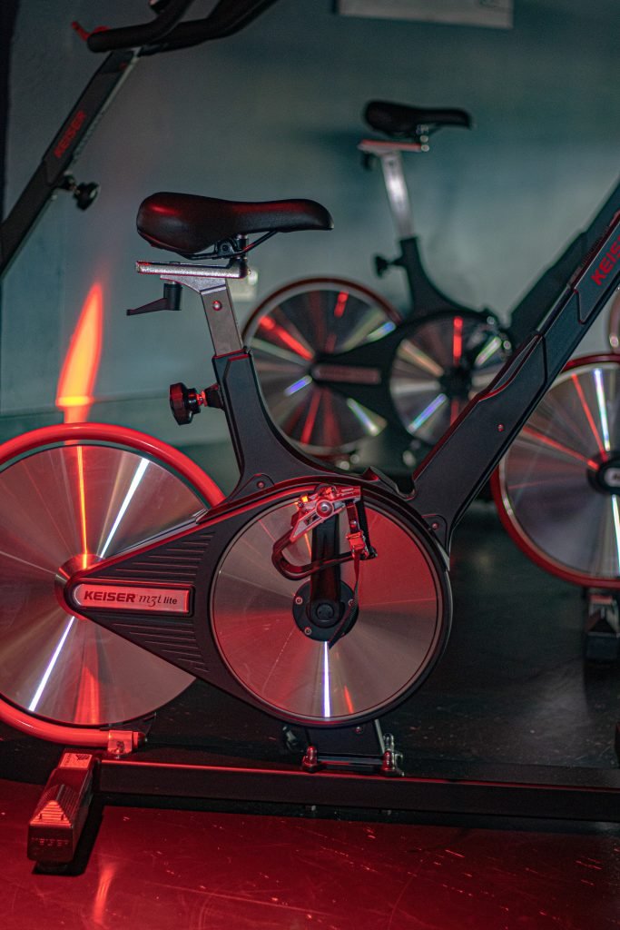 vélo elliptique ou vélo d'appartement