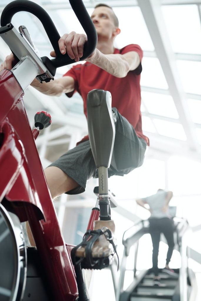 vélo elliptique ou d'appartement